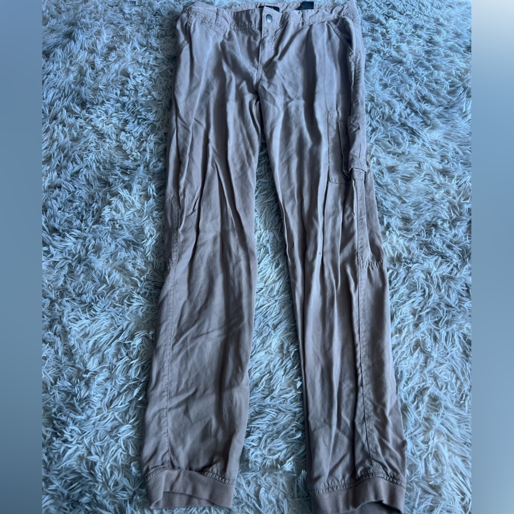 RW & CO khaki tan pants